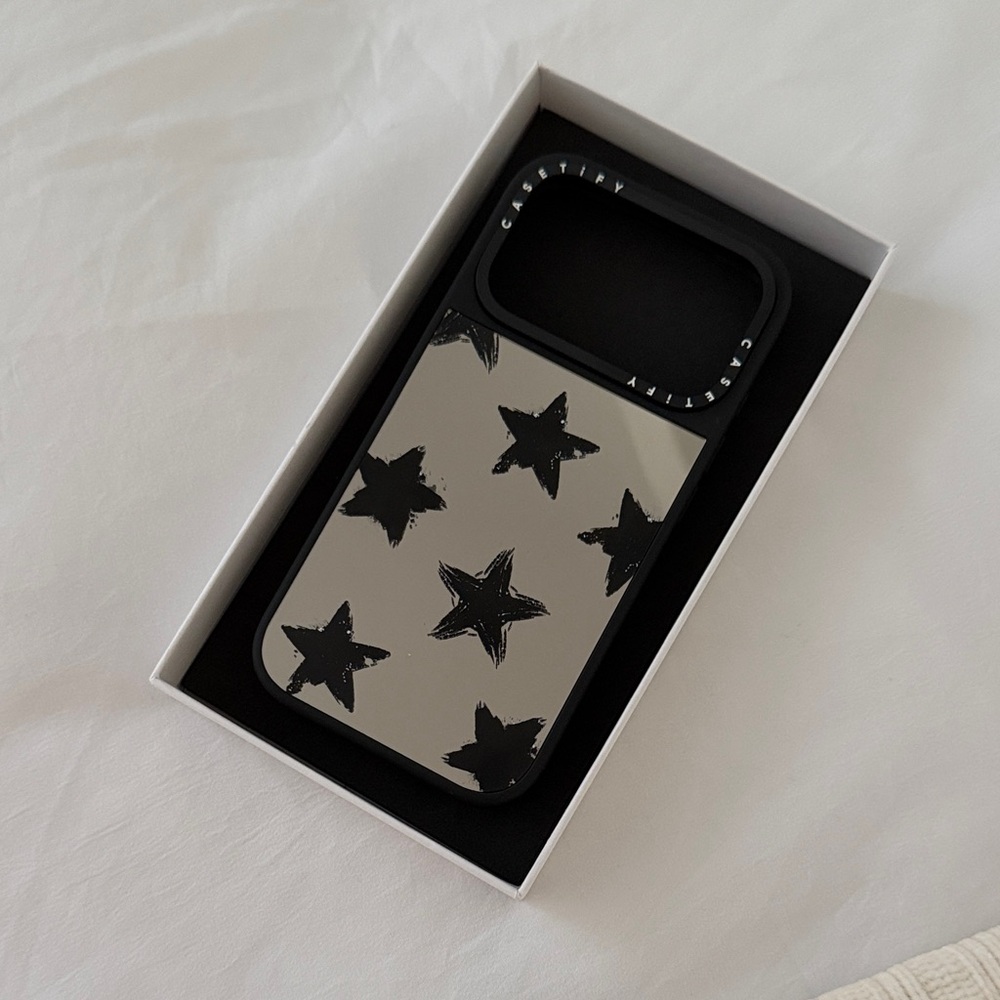 NEW Casetify iPhone 17 Pro Black Star Mirror Phone Case
